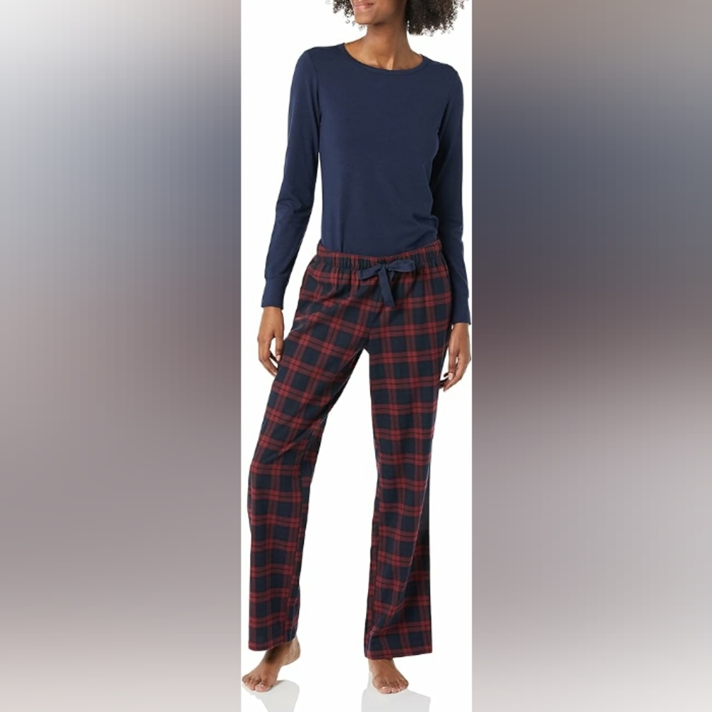 Amazon Essentials Women's Lightweight Flannel Pant and Long-Sleeve T-Shirt Sleep